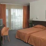 Хотел Jeravi 4*
