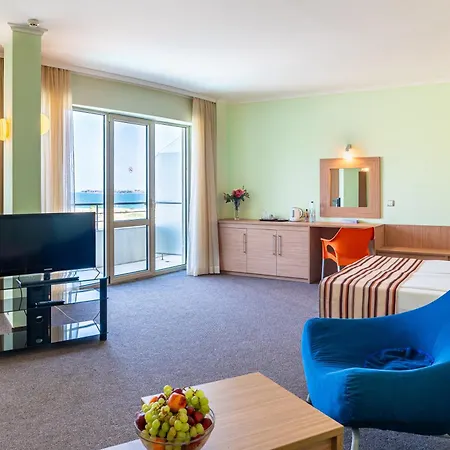 Jeravi Hotel